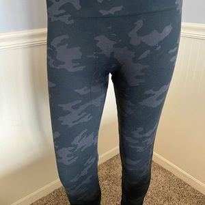 SPANX Camo leggings. Size Large.